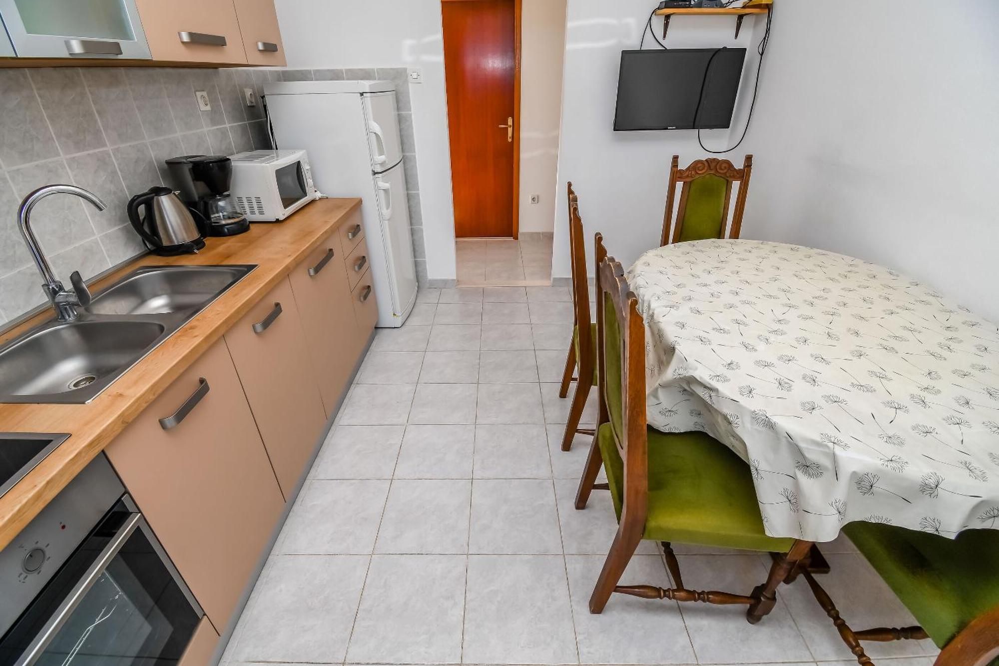 Apartments Vinka Трогир Екстериор снимка