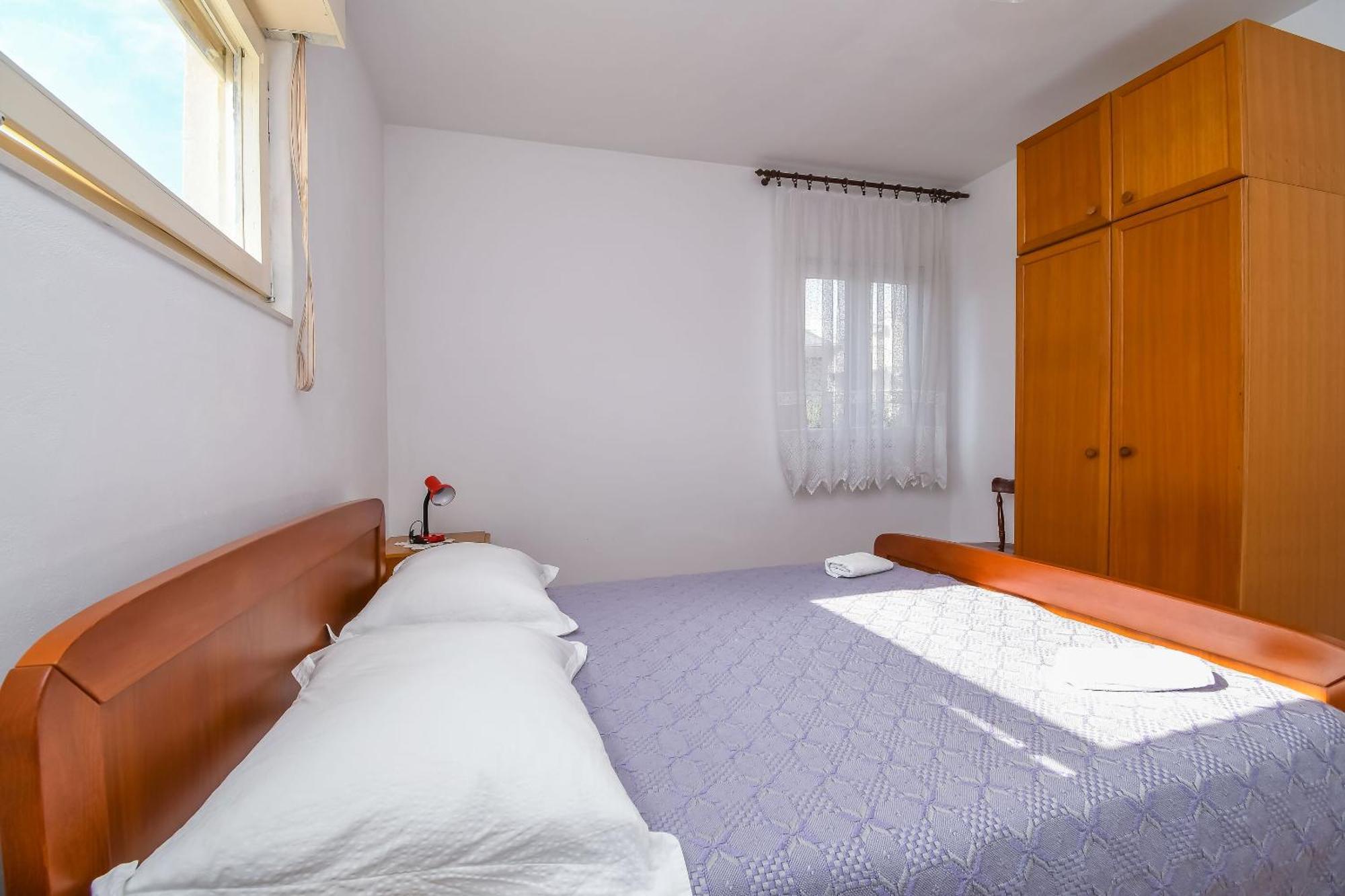 Apartments Vinka Трогир Екстериор снимка