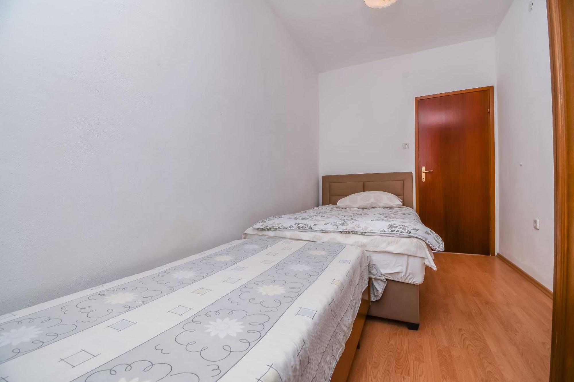 Apartments Vinka Трогир Екстериор снимка