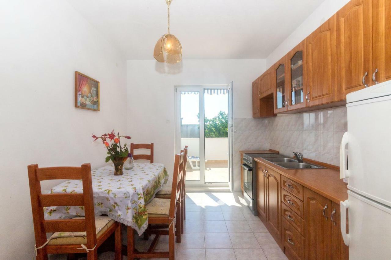 Apartments Vinka Трогир Екстериор снимка